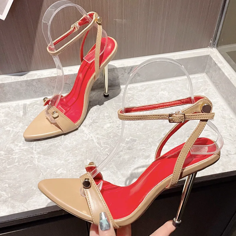 Novas Sandálias Femininas de S - Wedding Shop avaliação e preço